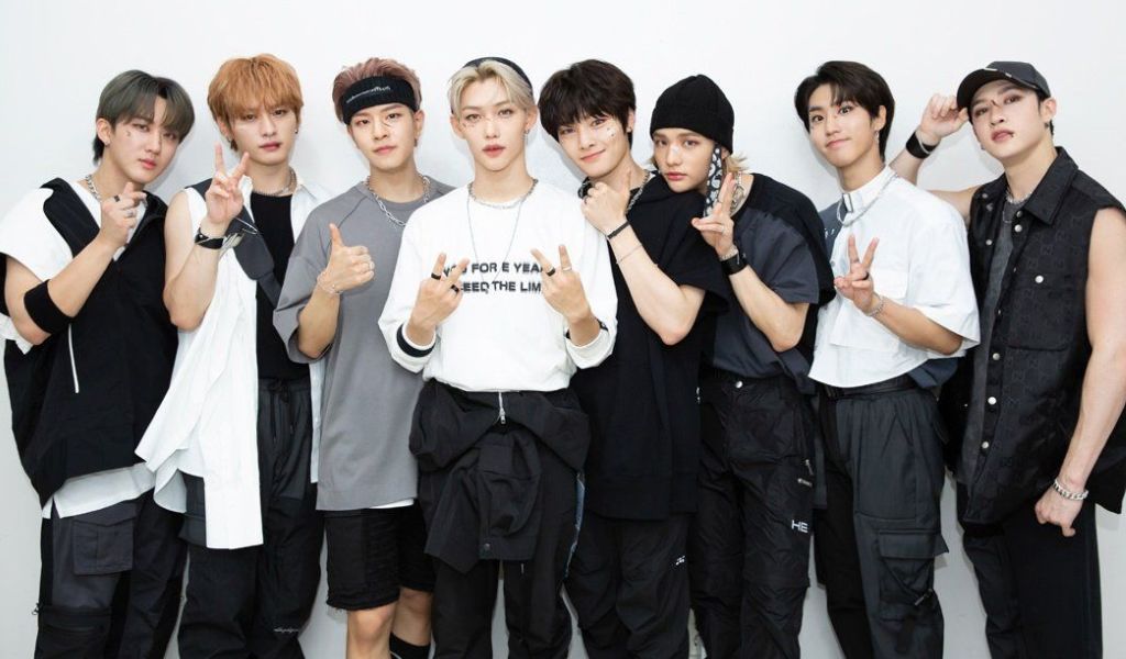 Stray Kids